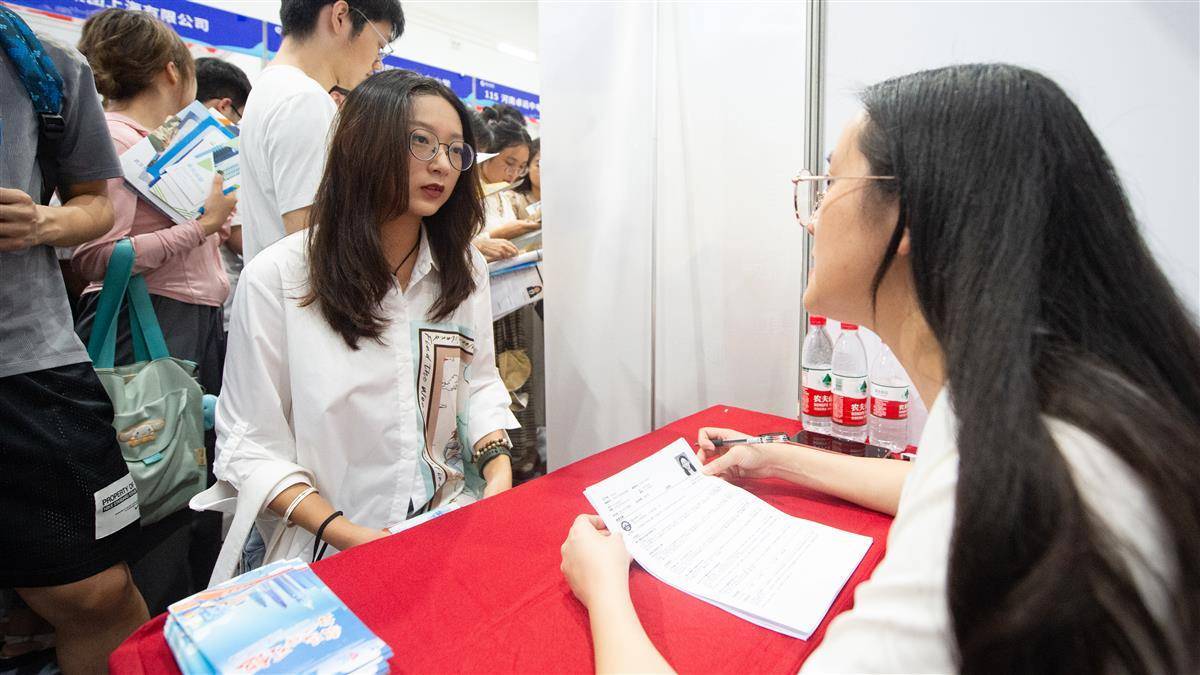 皇冠视讯评测